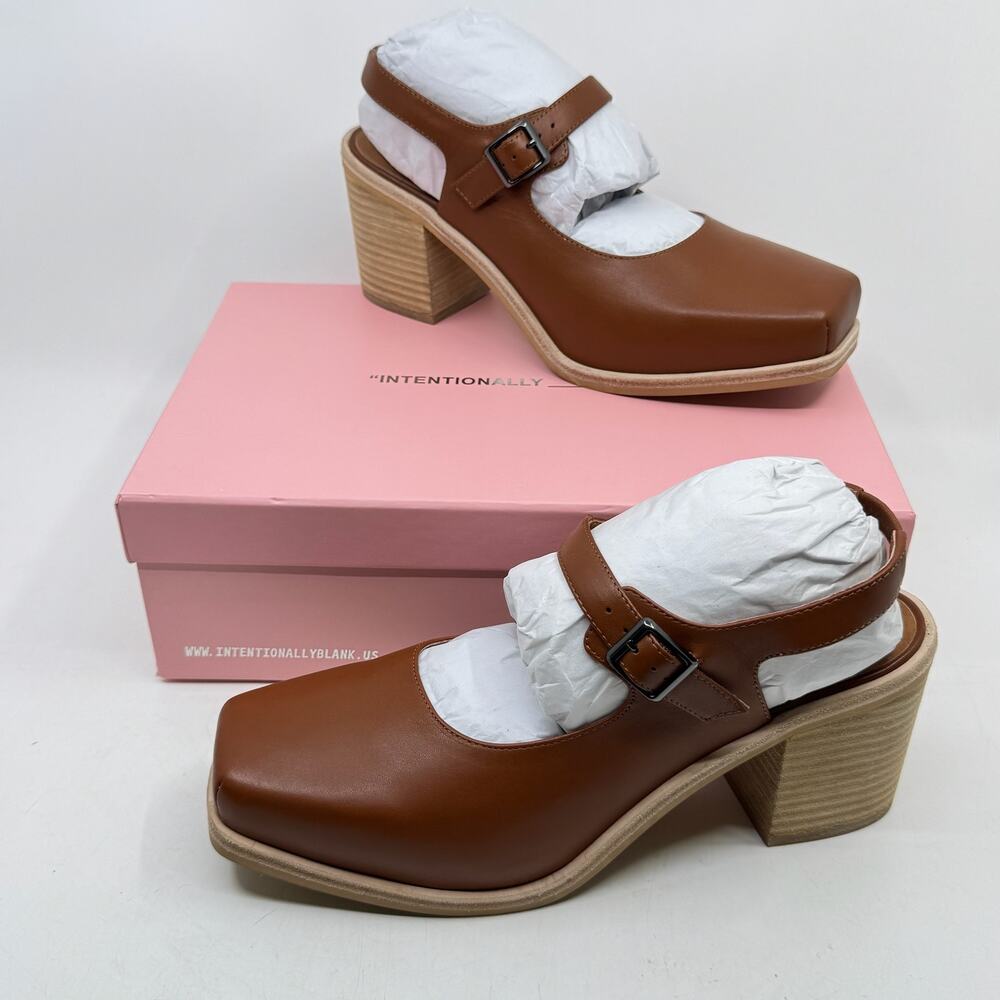 NWT INTENTIONALLY BLANK Office Clog in Cognac